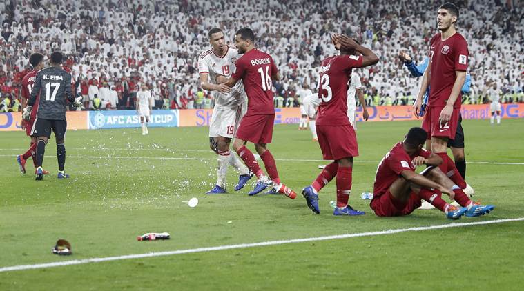 Kenapa pemain Qatar dibaling selipar dan botol di Piala Asia? Ini sebabnya