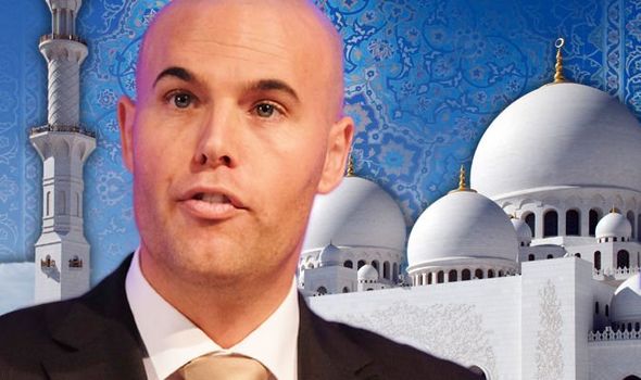 Ketika menulis buku anti-Islam, ahli politik Belanda ini memeluk Islam