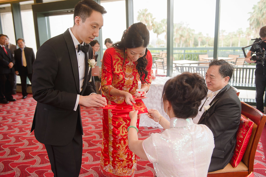 Adat perkahwinan dan menimang anak dalam masyarakat Cina