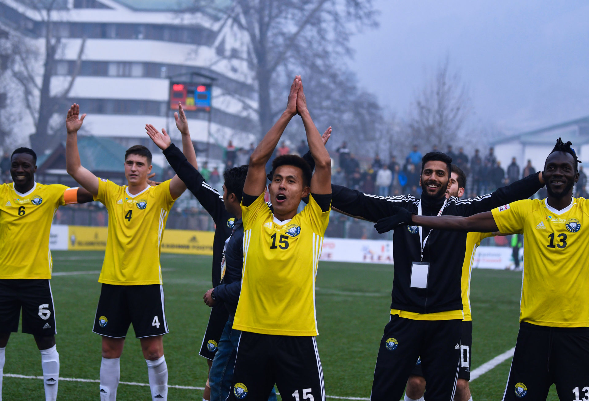 Kashmir berada dalam krisis, tapi bola sepak memberi nyawa kepada mereka