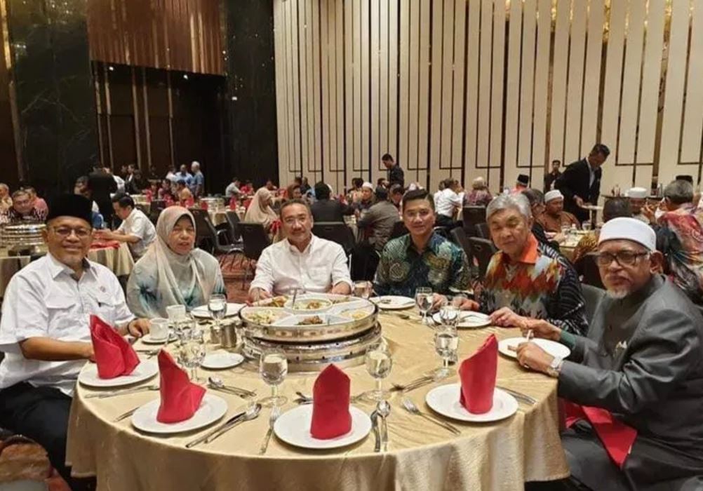 Hotel Sheraton Pakatan Nasional Azmin