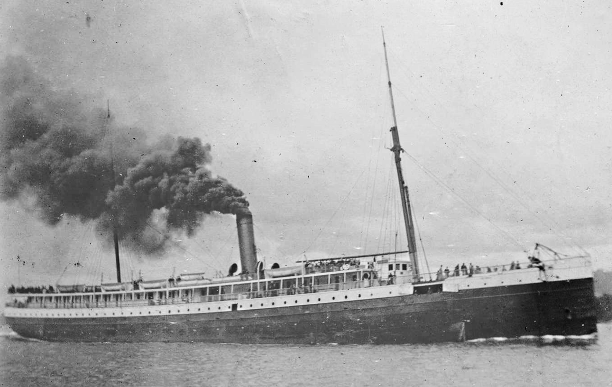 Ss Columbia Gambar