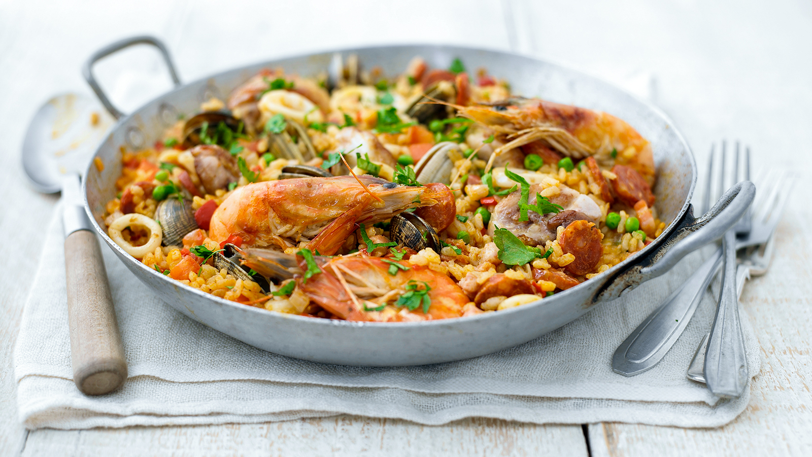 Paella 7100 16x9
