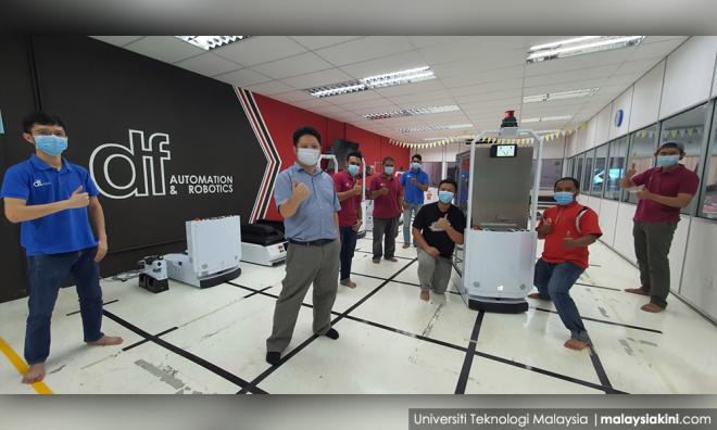 Robot Makcik Kiah