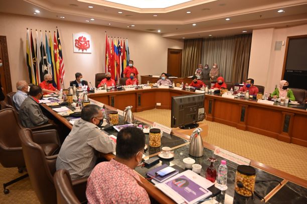 mt umno