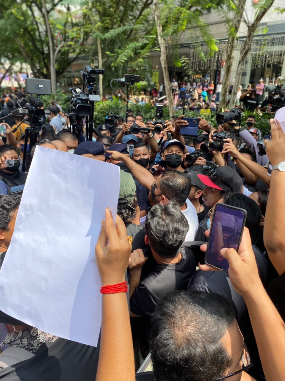 turun demo1