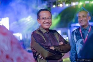 ahmad samsuri mokhtar