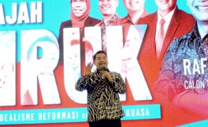 rafizi hiruk johor